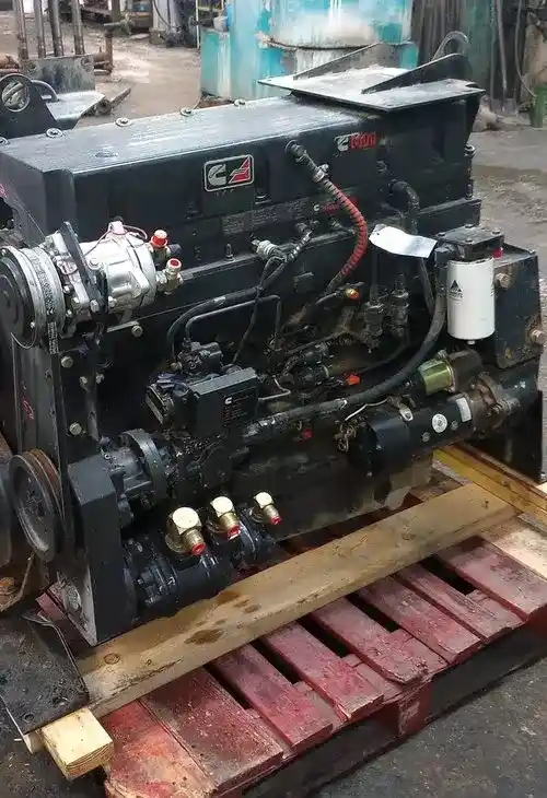 Used Running Turbo Diesel Engine, Cummins 11 Liters