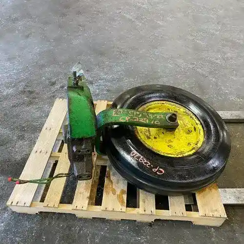 Used John Deere 3020 Axle, Narrow front
