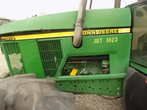 Used John Deere 7410 Side Panel