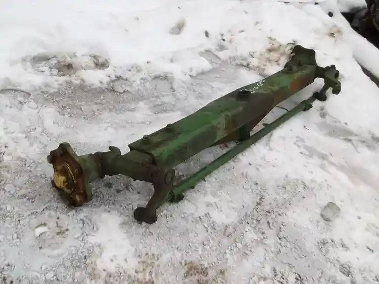 Used John Deere 1050 Axle, Wide Front