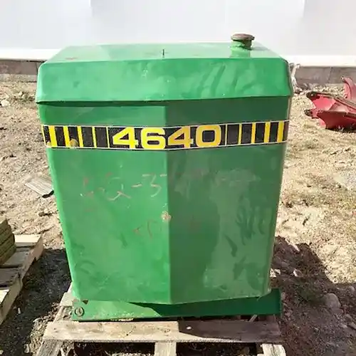 Used John Deere 4640 Accessories, Auxillary Fuel Tanks