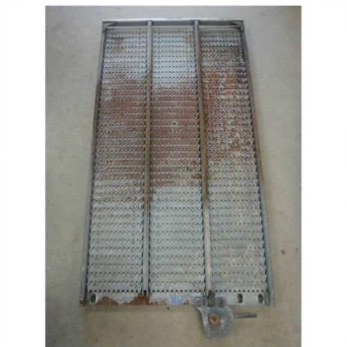 432948 | 1-1/8" Spaced Bottom Sieve | RH | John Deere C670 CTSII T550 T560 W540 W550 9410 9450 9510 9510 SH 9550 9550 SH 9560 9560 SH 9650 CTS 9660 CTS 9780 CTS |  | AH172956 | AH149558