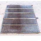 431669 | 1-1/8" Spaced Bottom Sieve | New Holland TR89 TR95 TR96 TR97 TR98 TR99 | | 802398