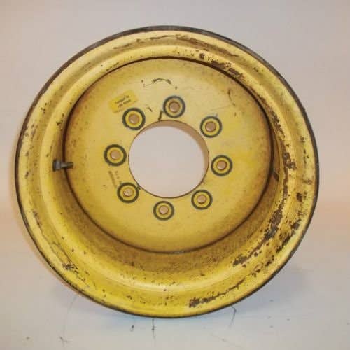 432975 | 10.5" x 17.5" | 4.75" & 6.5" Offsets | 8 Bolt Rim | Gehl 7810E |