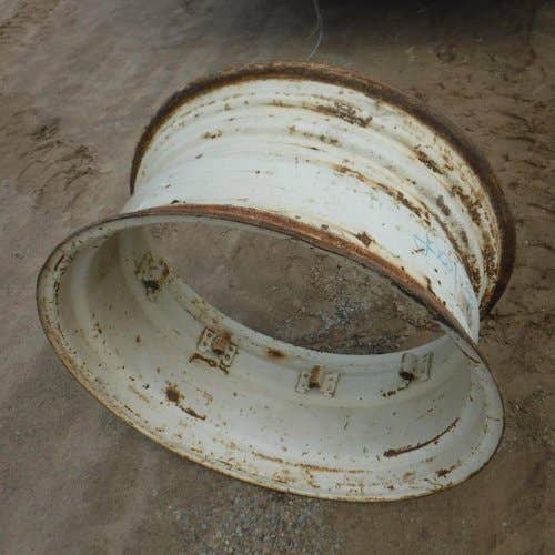 434104 | 14"x 30" | 8 Loop | Rear Rim | International | Farmall | IH Hydro 84 258 268 278 574 584 585 674 684 685 784 785 884 885 |  | 527253R91  | 1332428C1