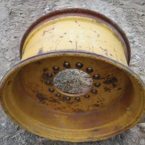 434450 | 15"x 28" | 14 Bolt | 8" & 7 3/4" Offset | Pressed Steel style Rim | John Deere 410C 410C 500C 500C 510 510 510C 510C 610B 610B 610C 610C |  | AT75290