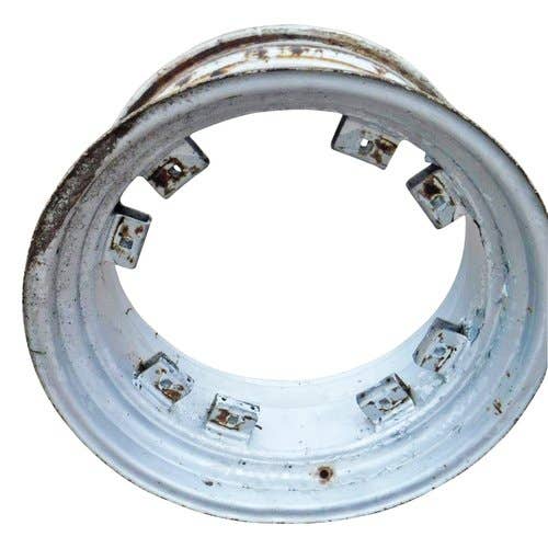433973 | 15"x 30" | 8  Channel | 8 Bolt Rear Rim | Case IH 5120 5130 5140 5150 5220 5230 5240 5250 |  | 1531606C1