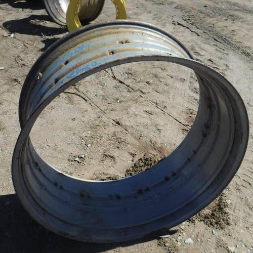 404195 | 18" x 42" Double Bevel Rear Rim |