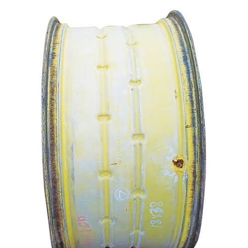 403741 | 18" x 38" Double Bevel Rear Rim | 7" Spacing | John Deere 3141 3351 3641 3651 4040 4050 4240 4250 4430 4440 4450 4620 4630 4640 4650 4840 4850 5020 6030 8430 8440 8450 8630 8640 8650 8850 |  | R74851