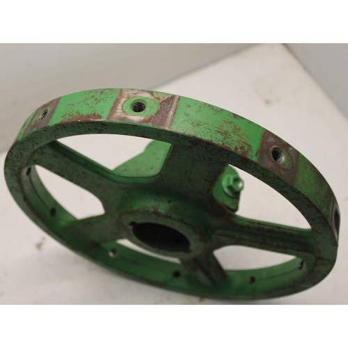 Used Accelerator Roller Hub fits John Deere 9750 STS 9760 STS 9770 STS 9860 STS 9870 STS S550 S660 S670 S680 S690 S670HM S680HM S690HM S650 H163612 Used Accelerator Roller Hub fits John Deere 9750 STS 9760 STS 9770 STS 9860 STS 9870 STS S550 S660 S670 S680 S690 S670HM S680HM S690HM S650 H163612