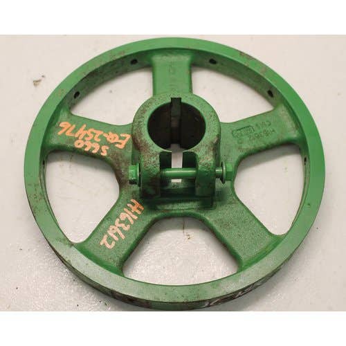 434771 | Accelerator Roller Hub | Discharge Beater Hub | John Deere S550 S650 S660 S670 S670HM S680 S680HM S690 S690HM S760 S770 S780 S790 9560 STS 9570 STS 9650 STS 9660 STS 9670 STS 9750 STS 9760 STS 9770 STS 9860 STS 9870 STS |  | H163612
