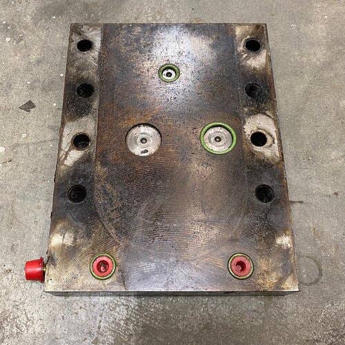 406849 | Hydraulic Control Valve Manifold Cover | Challenger MT855B |  | 187-7430