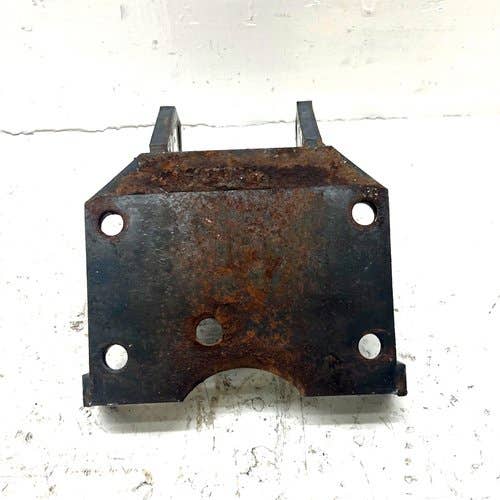 419945 | Center Link Bracket | AGCO ST35 |  | 3605841M92