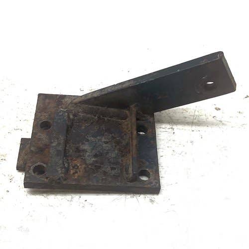 419920 | Sway Chain Bracket . Left Hand | AGCO ST35 |  | 3703414M91