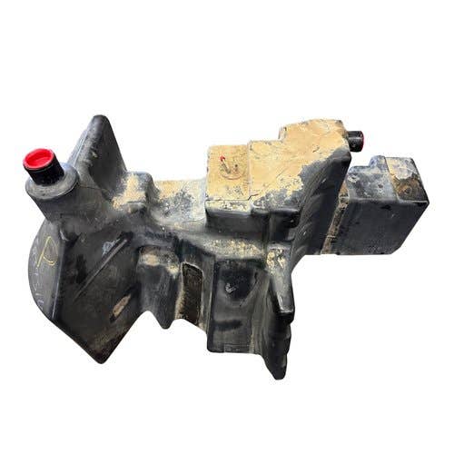 424262 | Lower Fuel Tank | AGCO DT160 DT180 DT200 DT225 9775 | Challenger MT635 MT645 MT655 MT665 | Massey Ferguson 8245 8260 8270 8280 | White 8510 8610 8710 8810 |  | 3779581M93