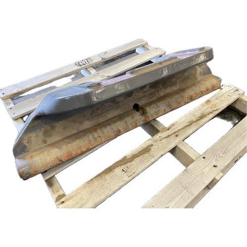 413454 | Weight Bracket | Challenger MT645C MT645D MT645E MT655C MT655D MT655E MT665C MT665D MT665E MT675C MT675D MT685D MT685E |  | 4286912M3 | 4286219