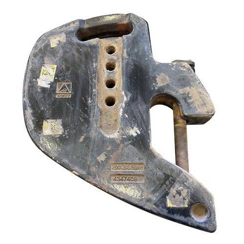 413453 | Suitcase Weight | Challenger MT545B MT595B MT645C MT645D MT655C MT655D MT665C MT665D MT675C MT675D MT685D MT685E |  | 4347409M1 | 4347409