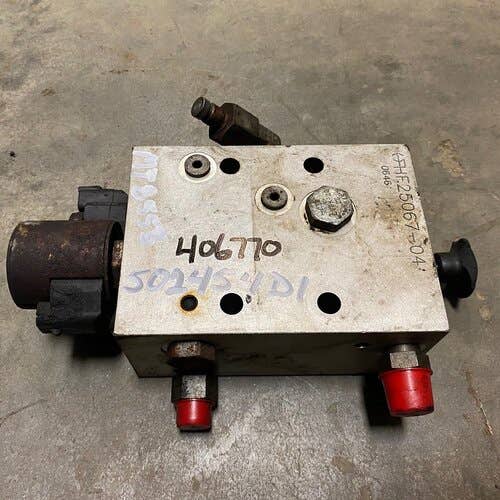 406770 | Brake Valve | Challenger MT855B |  | 502454D1 | HF25067-04