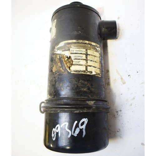 434664 | Air Cleaner Assembly | Gehl SL3515 SL3725 SL3825 SL4510 SL4525 SL4610 SL4615 SL4625 3615 3725 3825 4510 4525 4610 4615 4625 |  | 096231