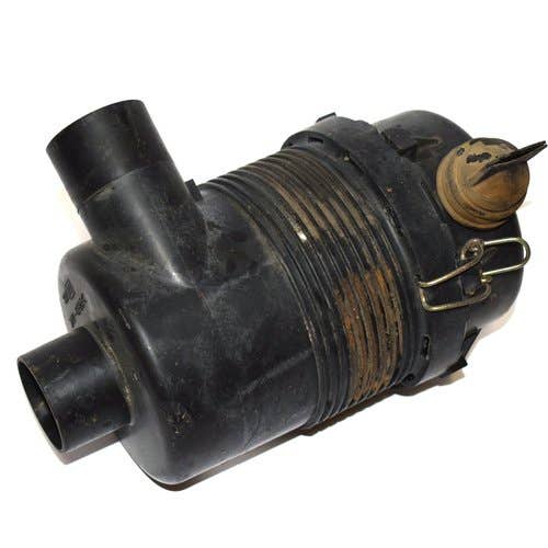 Used Air Cleaner Assembly fits Kubota KX41-3 KX41-3 RA211-42200 Used Air Cleaner Assembly fits Kubota KX41-3 KX41-3 RA211-42200