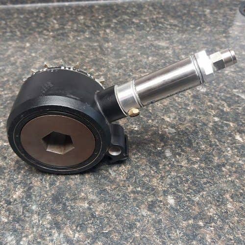 423357 | Air Clutch | Kinze 3000 3110 3200 3400 3500 3600 3600 Twin 3650 3660 3700 3705 | John Deere 1700 1715 1725 1725NT 1760NT 1765 1770 1770NT 1775 1780 1785 1790 1795 | White 8108 8116 8122 8500 8606 8608 8616 8702 8704 8706 8708 8716 |  | GA12405U
