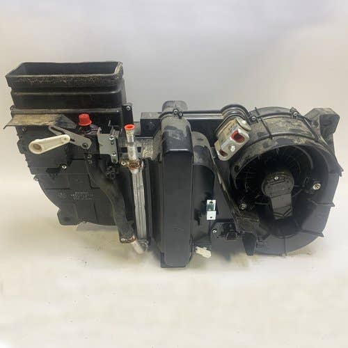 405818 | Air Conditioner Unit | Kubota SSV65 SSV75C SSV75PC |  | V1311-39110