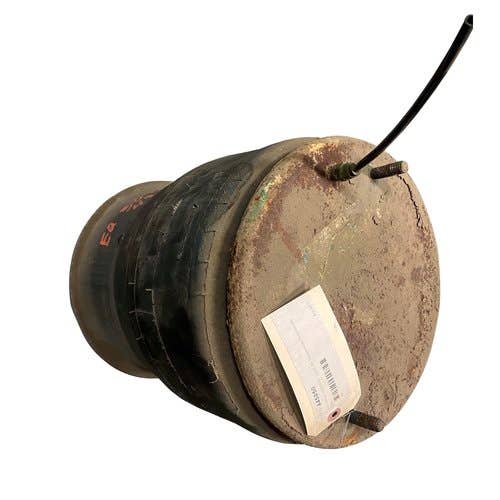 445850 | Air Suspension Absorber/ Air Bag | John Deere R4045 R4060 600R 600R 612R 616R 4920 4930 4940 |  | AN205761