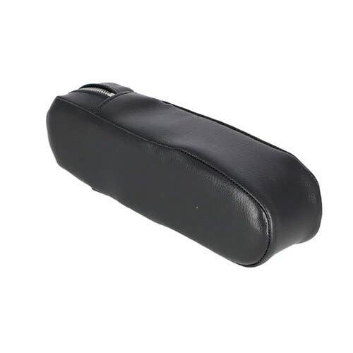 112452 | Armrest Replacement Cushion - Right Hand | Vinyl | Black | Case 970 1070 1090 1170 1175 1270 1370 1490 1570 1690 1896 2090 2094 2096 2290 2294 2390 2394 2470 2590 2594 2670 2870 3294 4490 4494 4690 |  | A45489 | A49514 | 139070C1 | 1626470M91