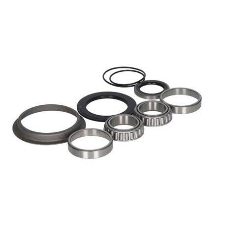167194 | Axle Bearing Kit | New Holland L160 L170 L565 LS160 LS170 LX565 LX665 |  | B93174 | 86504449 | 87023704 | 9829877 | 364462C1 | 603916 | 287902 | 86643912 | D63653 | 84274693