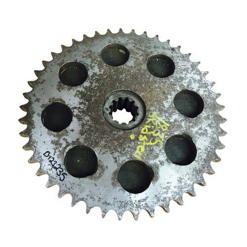 496597 | Axle Drive Sprocket | Case 1835 1835B |  | D123235
