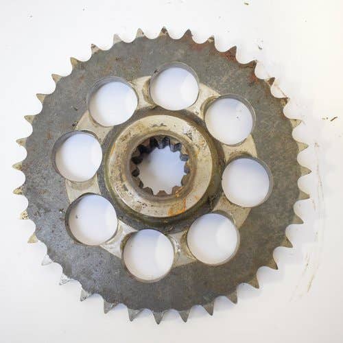 436013 | Axle Drive Sprocket | Case 1818 1825 1825B |  | D134203 | D135527