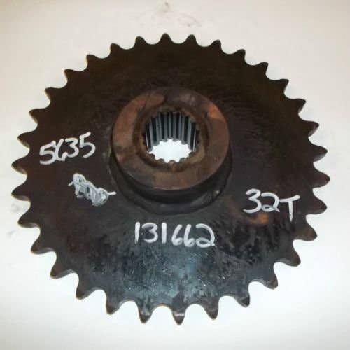 432438 | Axle Drive Sprocket | Gehl 5635 6635 |  | 131662
