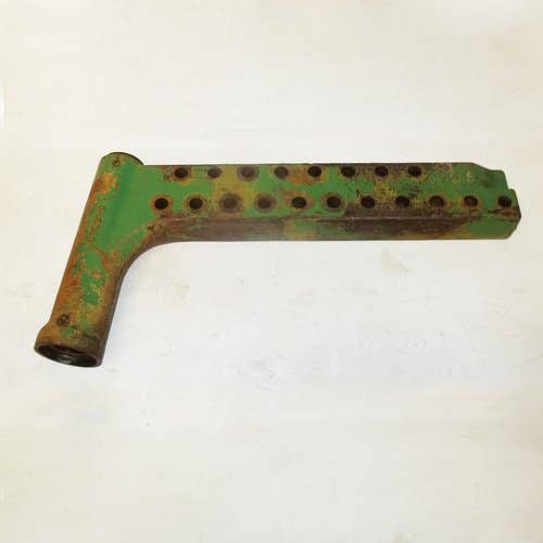 Used Axle Knee Left Hand fits John Deere 4030 4040 4050 4055 4230 4240 4250 4255 4430 4440 4450 4455 7455 9920 9930 AR59213 R49565 Used Axle Knee Left Hand fits John Deere 4030 4040 4050 4055 4230 4240 4250 4255 4430 4440 4450 4455 7455 9920 9930 AR59213 R49565