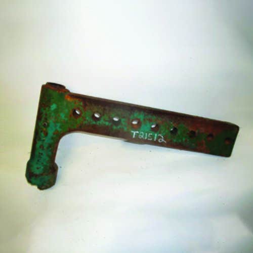 Used Axle Knee Left Hand fits John Deere 301 820 830 920 1020 1030 1120 1130 1520 1530 1630 2020 2030 2040 2150 2240 2255 2440 2630 2640 300 AT22222 Used Axle Knee Left Hand fits John Deere 301 820 830 920 1020 1030 1120 1130 1520 1530 1630 2020 2030 2040 2150 2240 2255 2440 2630 2640 300 AT22222