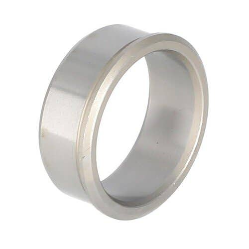 114715 | Axle Pivot Bushing - Flanged | Massey Ferguson TE20 TO20 TO30 TO35 20 20 35 35X 135 148 230 235 2135 2135 |  | 182850M1 | 53207012