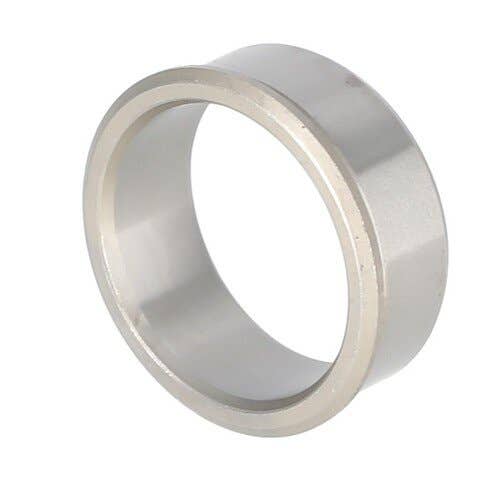 114715 | Axle Pivot Bushing - Flanged | Massey Ferguson TE20 TO20 TO30 TO35 20 20 35 35X 135 148 230 235 2135 2135 |  | 182850M1 | 53207012