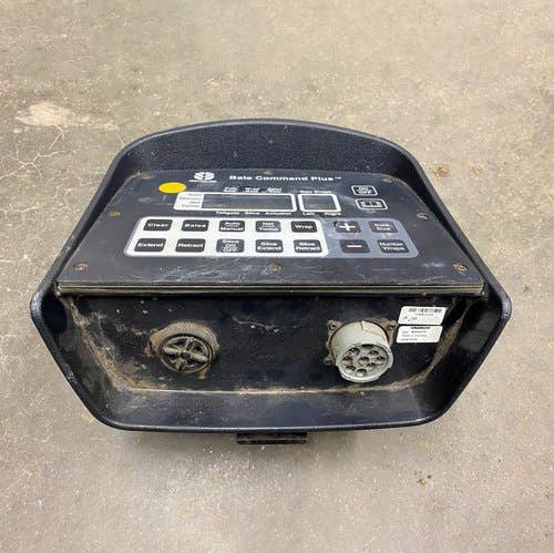465984 | Bale Command Plus Bale Monitor | New Holland BR740 BR740A BR750 BR750A BR770 BR770A BR780 BR780A BR7060 BR7070 BR7080 BR7090 |  | 86624474