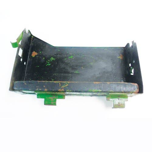 Used Battery Box - Right Hand fits John Deere 500 500 2510 2520 3010 3020 4000 4010 4020 4320 4520 4620 AR26887 AR34185 AR40207 AR40209 AR40673 Used Battery Box - Right Hand fits John Deere 500 500 2510 2520 3010 3020 4000 4010 4020 4320 4520 4620 AR26887 AR34185 AR40207 AR40209 AR40673