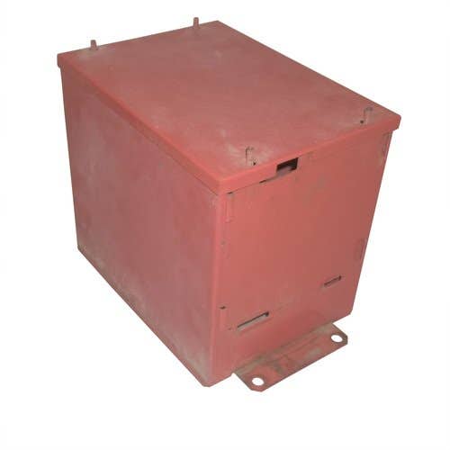 Used Battery Box fits Allis Chalmers WD WD45 70224540 70210907 70222525 Used Battery Box fits Allis Chalmers WD WD45 70224540 70210907 70222525