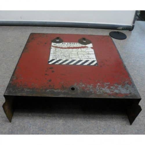 404019 | Battery Cover | International | Farmall | IH Hydro 70 Hydro 86 666 686 |  | 388219R1 | 538585R2 | 538585R1