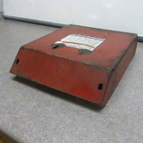 404019 | Battery Cover | International | Farmall | IH Hydro 70 Hydro 86 666 686 |  | 388219R1 | 538585R2 | 538585R1