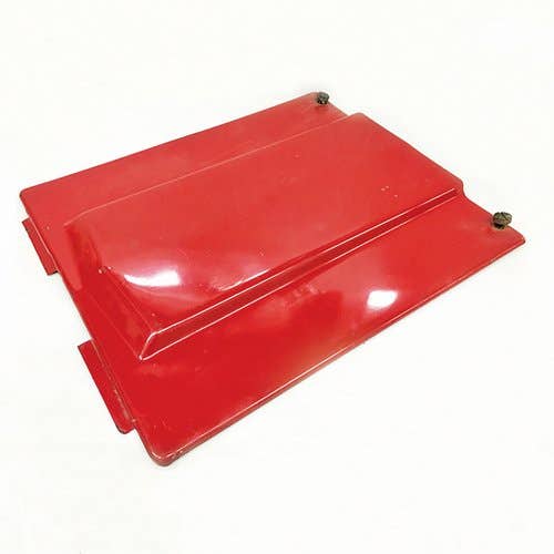 404334 | Battery Door | Case IH 395 495 595 695 884 | International | Farmall | IH 385 484 485 584 585 684 685 784 785 885 |  | 3121393R91 | 1536764C1