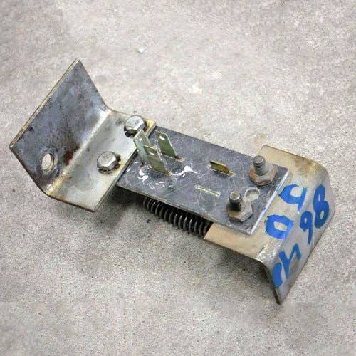 Used Blower Speed Resistor fits John Deere 4230 4240 4430 4440 4630 AR90771 AR90770 fits Case IH fits Case F44900 fits David Brown 8831917