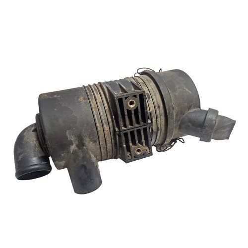 409516 | Air Cleaner Assembly | Bobcat S70 463 553 553F |  | 6670851 | 6672469 6655937
