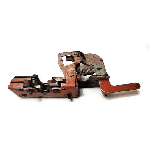 409861 | Rear Door Latch Assembly | Bobcat A220 T190 T200 553 751 753 763 773 863 864 873 883 963 |  | 6670867 | 6711664 6714210