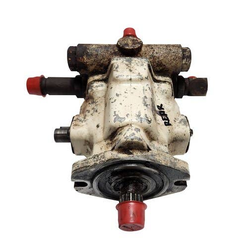 409555 | Hydraulic Single Drive Pump | Rear | Bobcat 553 |  | 6673975