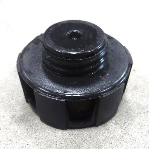 413510 | Hydraulic Tank Cap - Non Vented | Bobcat S130 S150 653 751 753 763 773 853 863 963 7753 |  | 6728149