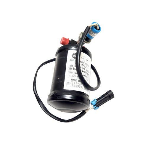 Used A/C Receiver Drier fits Bobcat S550 S570 S590 T550 T590 7025583 7286433 Used A/C Receiver Drier fits Bobcat S550 S570 S590 T550 T590 7025583 7286433