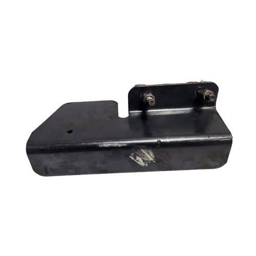 Used Belt Shield fits Bobcat S130 S150 S160 S175 S185 T140 T180 T190 751 753 763 773 853 7753 7102200 6719851 Used Belt Shield fits Bobcat S130 S150 S160 S175 S185 T140 T180 T190 751 753 763 773 853 7753 7102200 6719851