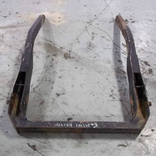 Used Boom Link Lower Assembly fits New Holland L454 L455 861747 Used Boom Link Lower Assembly fits New Holland L454 L455 861747